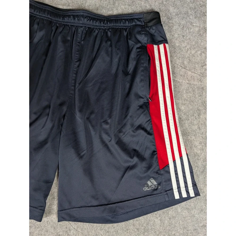 Adidas Primegreen AEROREADY Mens Athletic Shorts Red White and Blue Striped XL